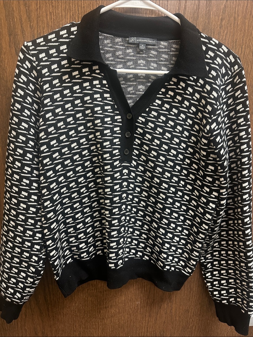 Adrianna Papell Black & White V-Neck Polo Knit Sweater